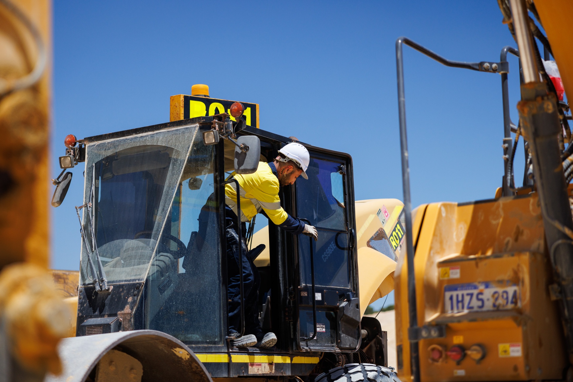 Grader cabin access during training