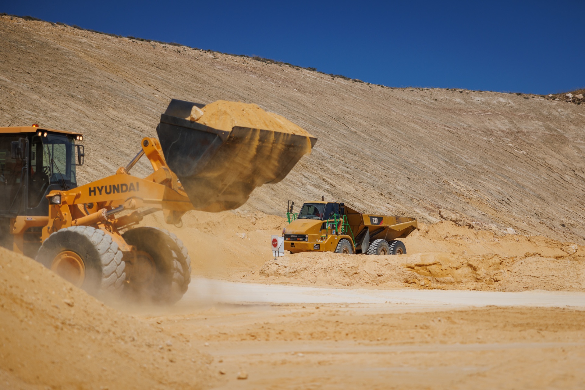 Moxy training Perth — heavy equipment operating on live mine site