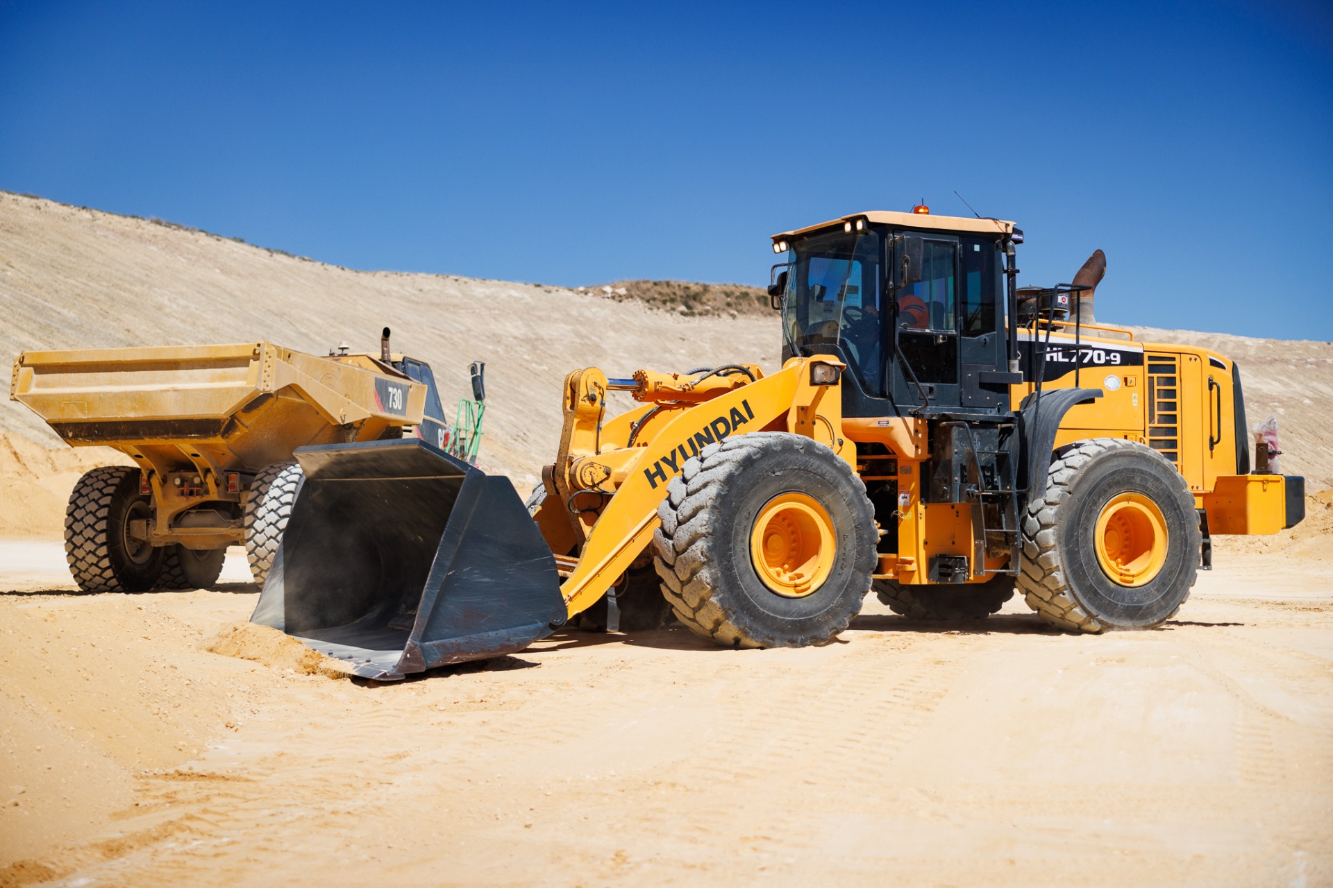 Moxy, Loader & Watercart Bundle